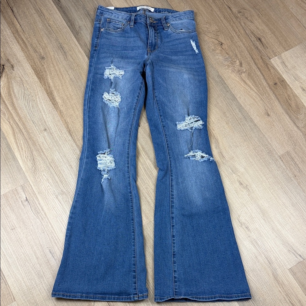 Almost Famous Distressed Flare Jeans Women's Size 5 Stretch Bell Bottom Y2K